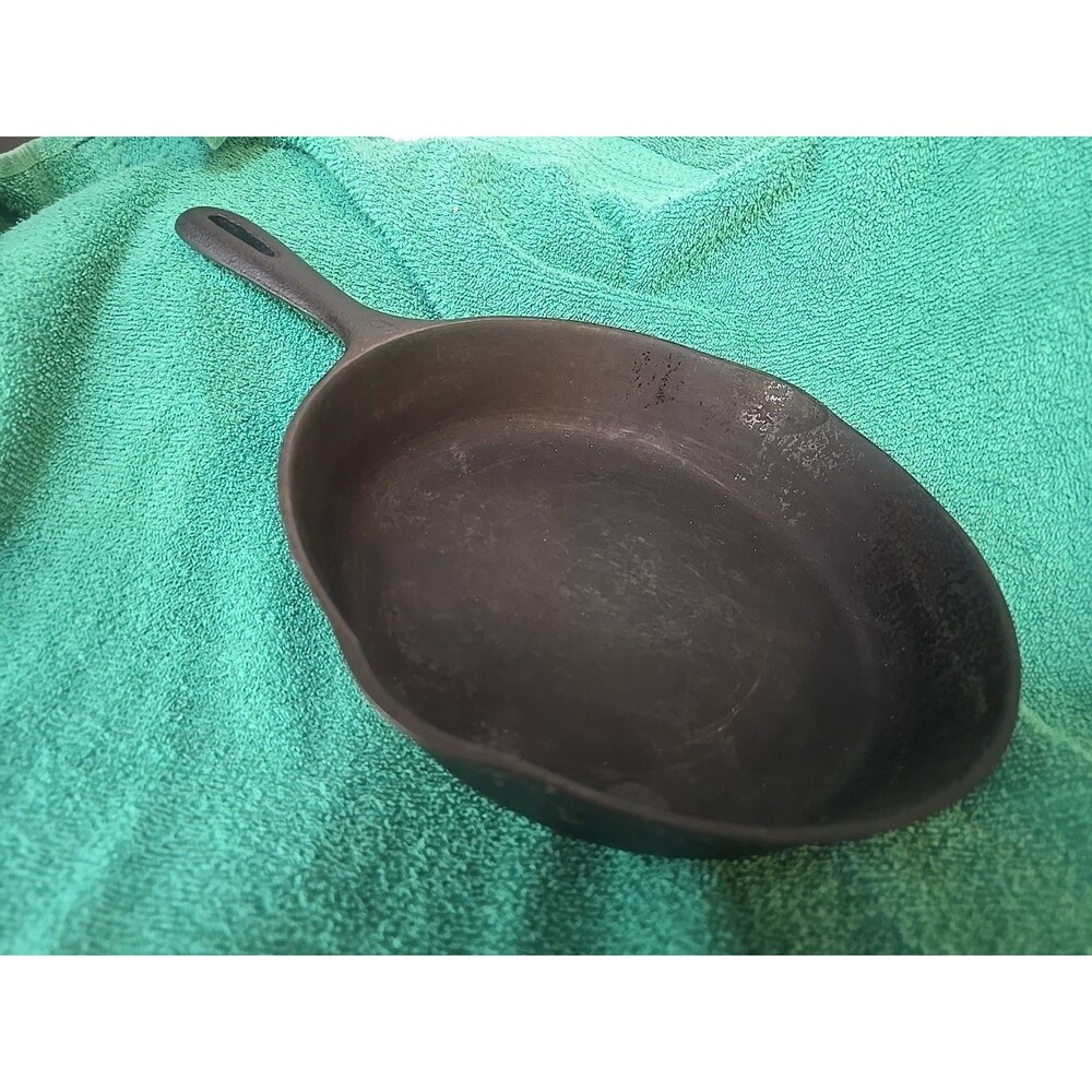 Wagner Ware No 6 Cast Iron Skillet 9"  Searing Frying Breakfast Camping